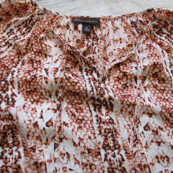 *2/$30* Dana Buchman Snake Skin Printed Blouse - Picture 5 of 7